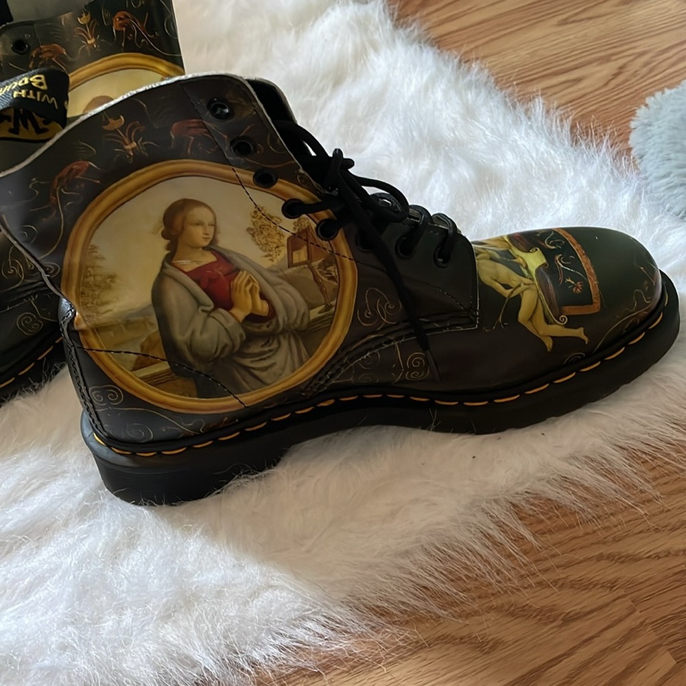 Doc Martin Artistic Boots - Picture 4 of 12